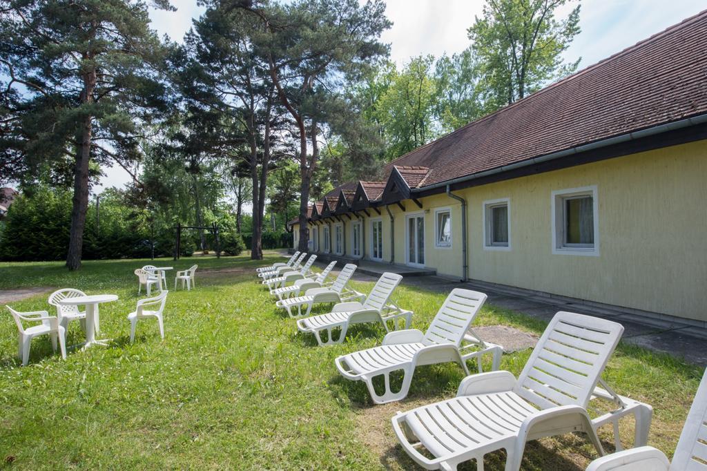 Hotel Nostra Шиофок Экстерьер фото