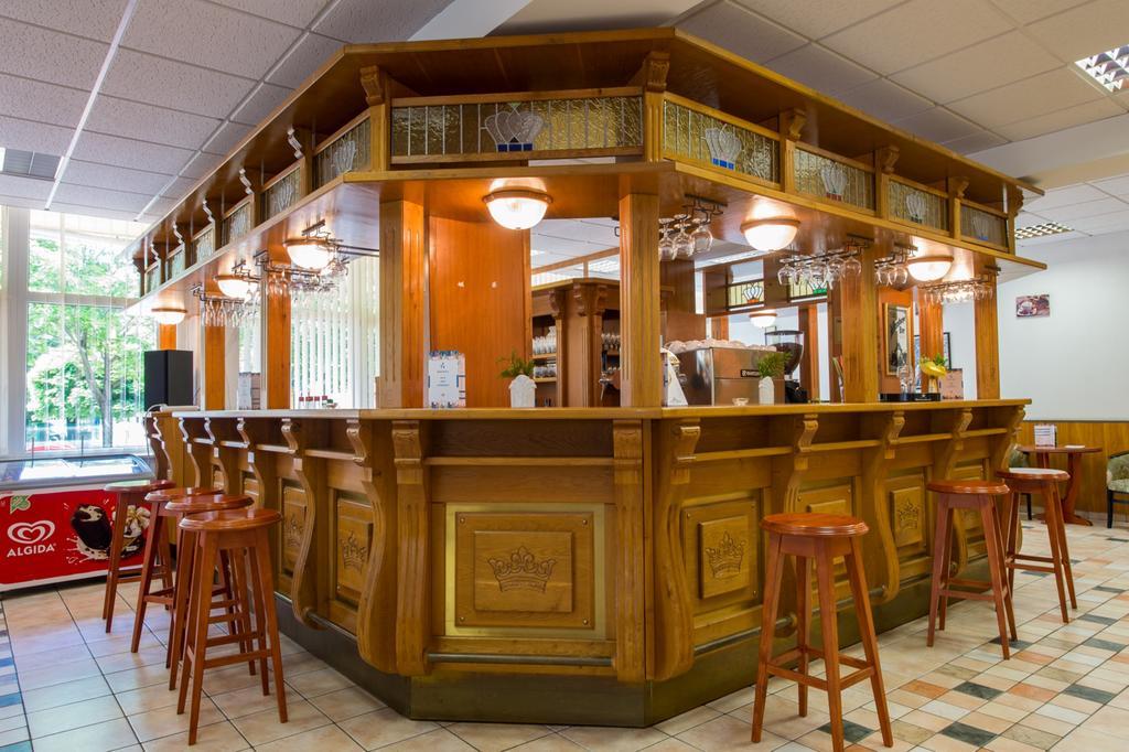 Hotel Nostra Шиофок Экстерьер фото