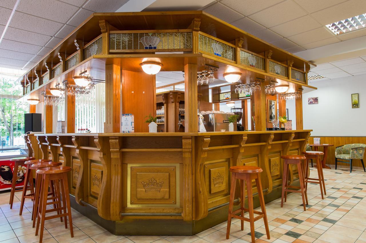 Hotel Nostra Шиофок Экстерьер фото